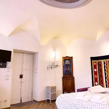 Minimum Apartment *